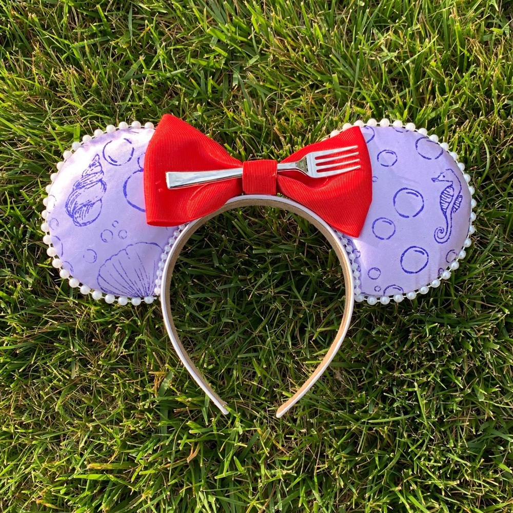 Disney Little Mermaid Custom Minnie Ears (white)